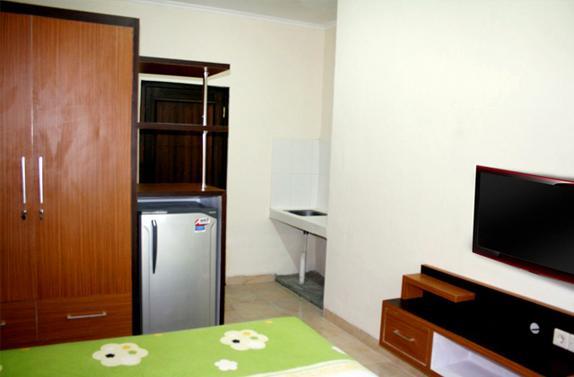 מלון Surakarta  Pineapple Mansion חדר תמונה