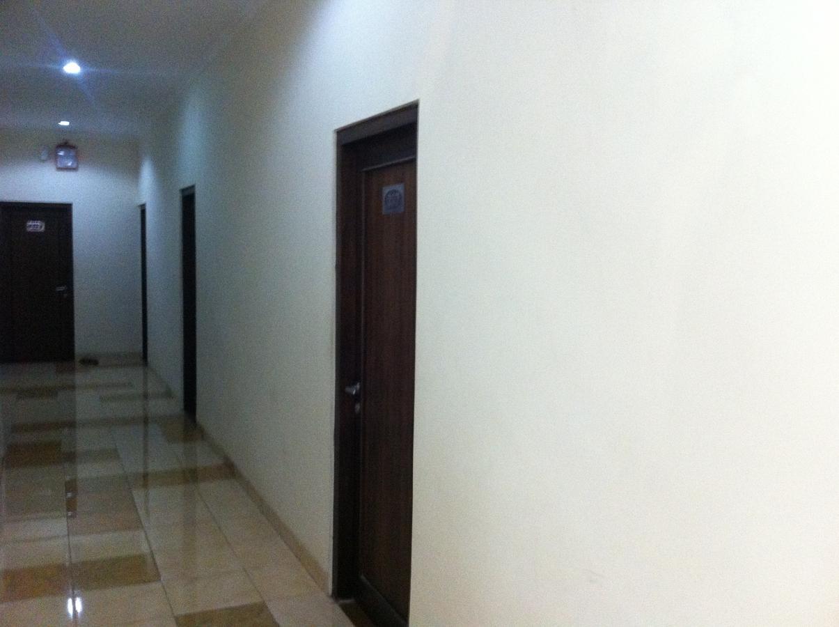 מלון Surakarta  Pineapple Mansion מראה חיצוני תמונה